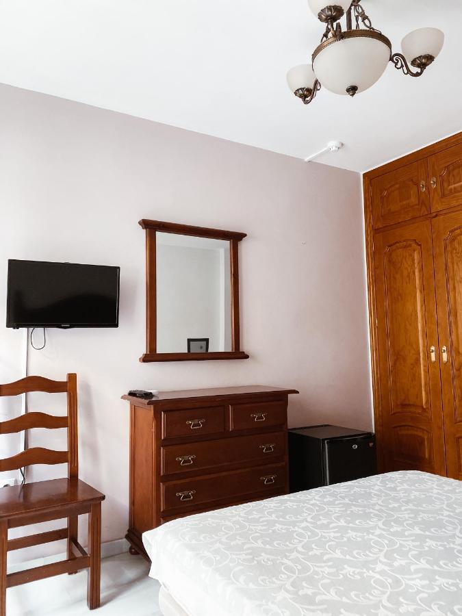 Hotel La Morena Fuengirola Bagian luar foto