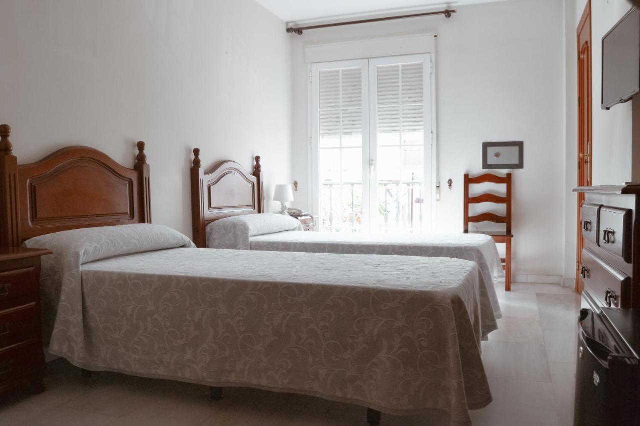 Hotel La Morena Fuengirola Bagian luar foto