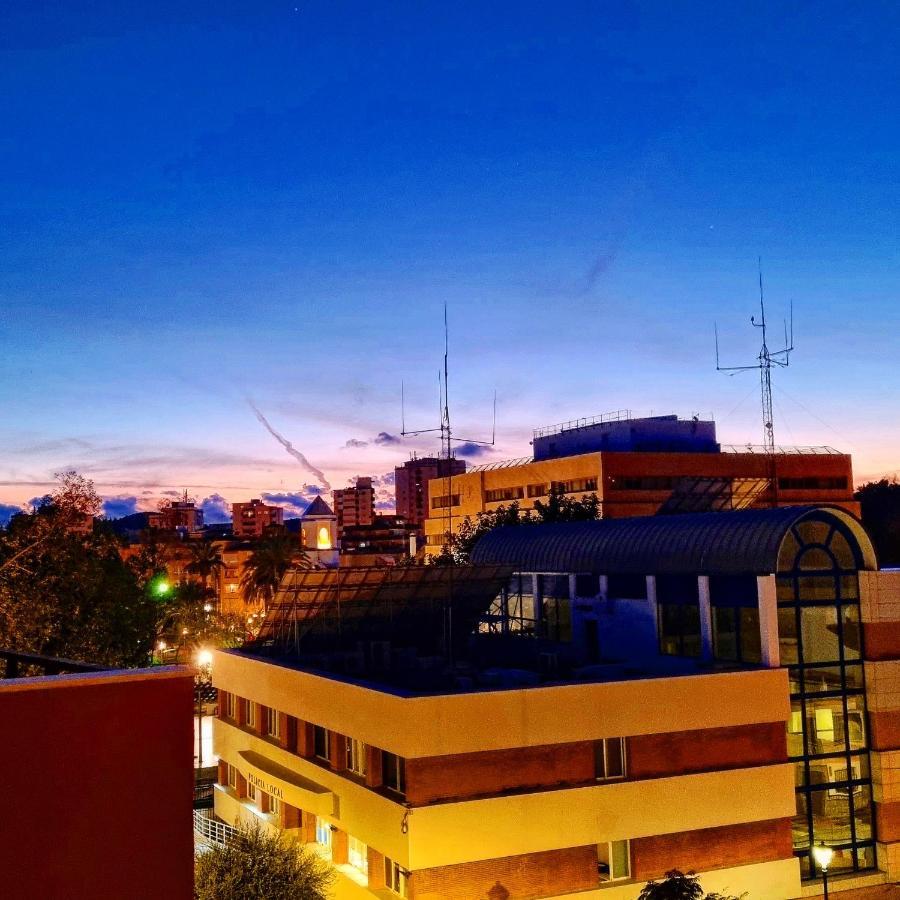 Hotel La Morena Fuengirola Bagian luar foto