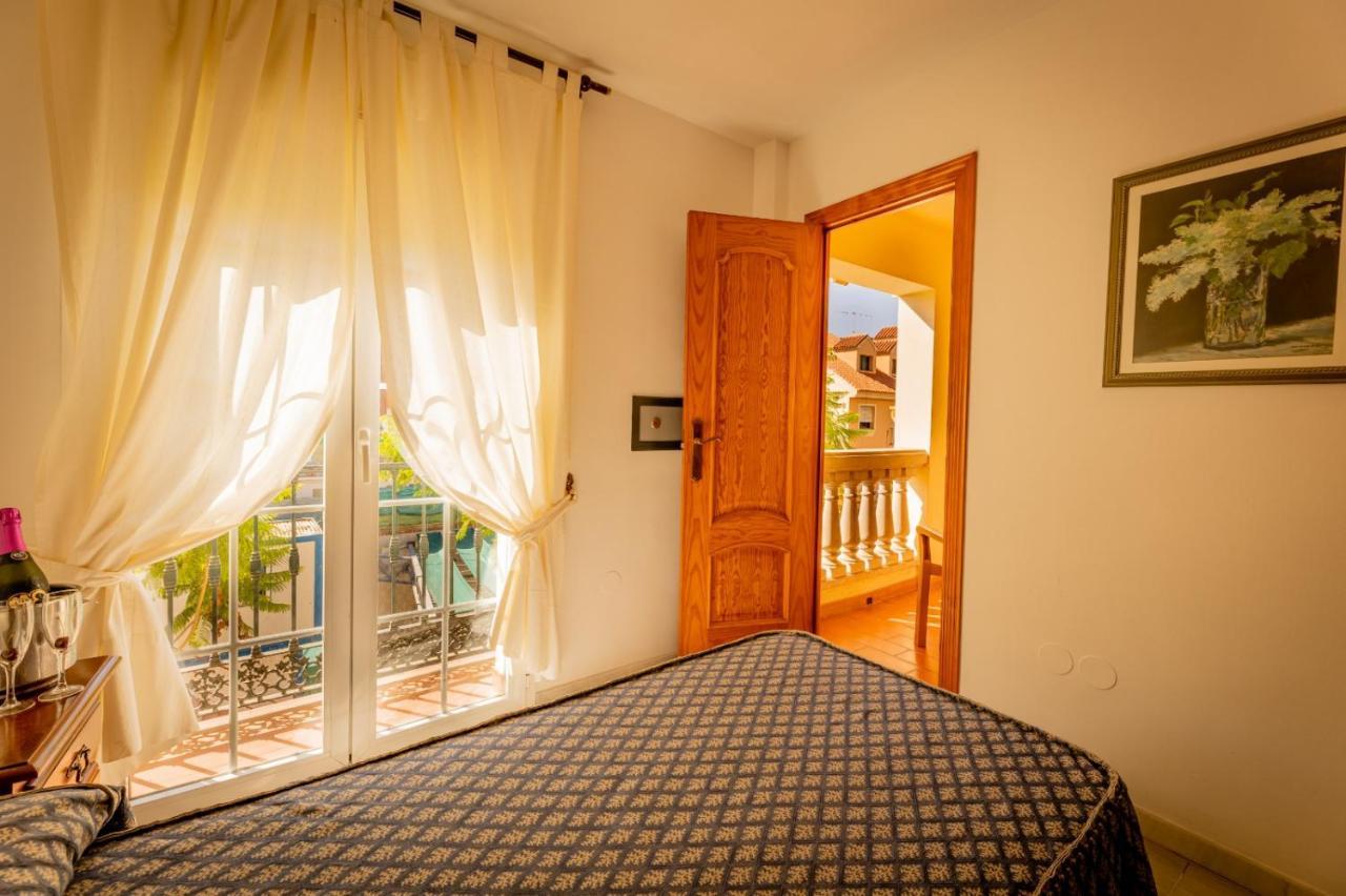 Hotel La Morena Fuengirola Bagian luar foto
