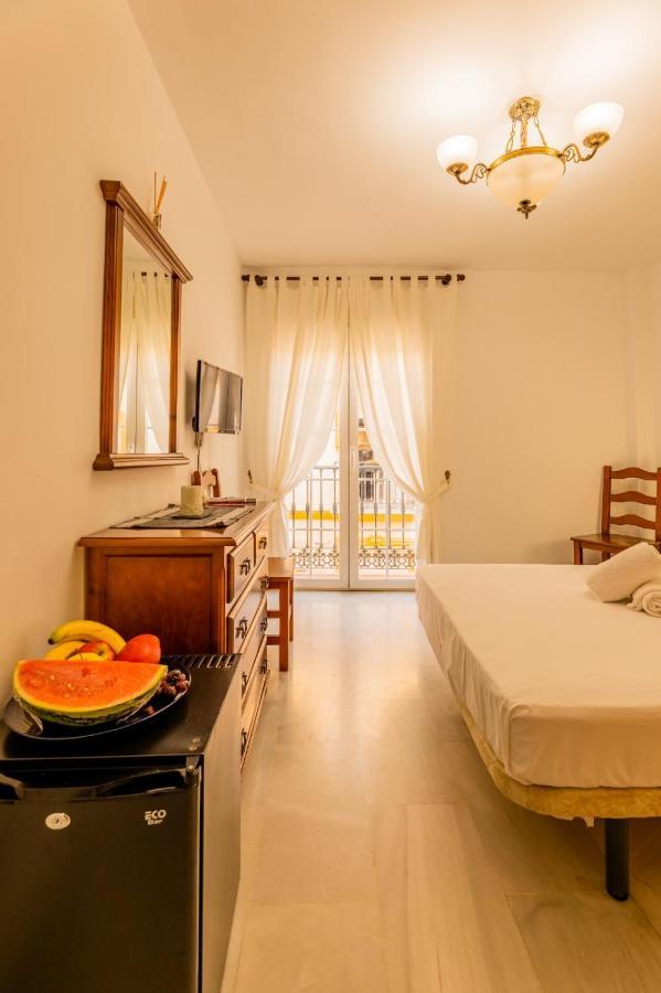 Hotel La Morena Fuengirola Bagian luar foto