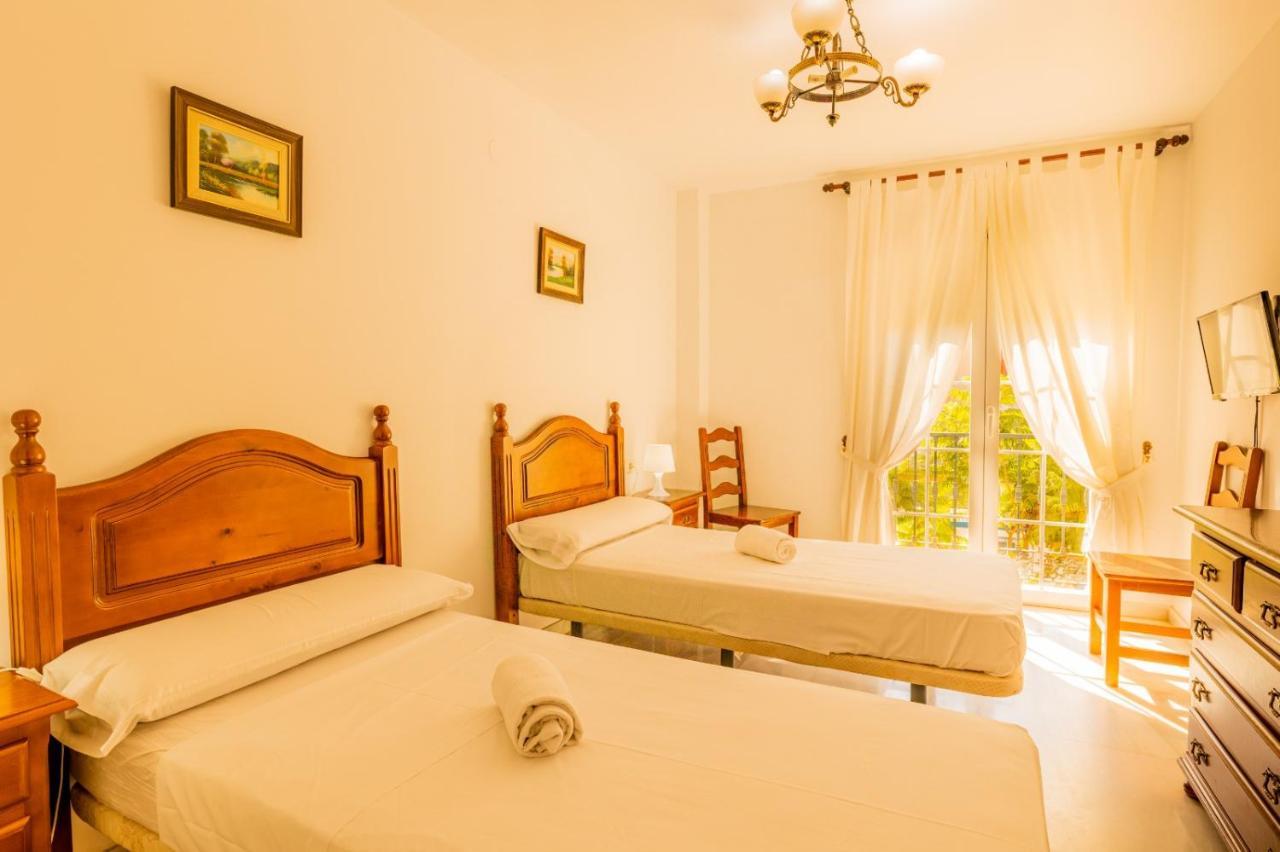 Hotel La Morena Fuengirola Bagian luar foto